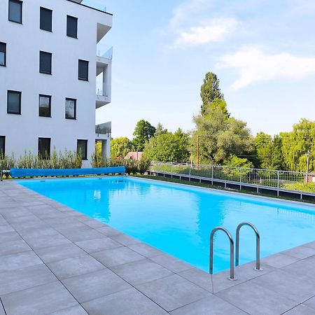 Helikon Terrace Susanne Apartment 凯斯特海伊 外观 照片