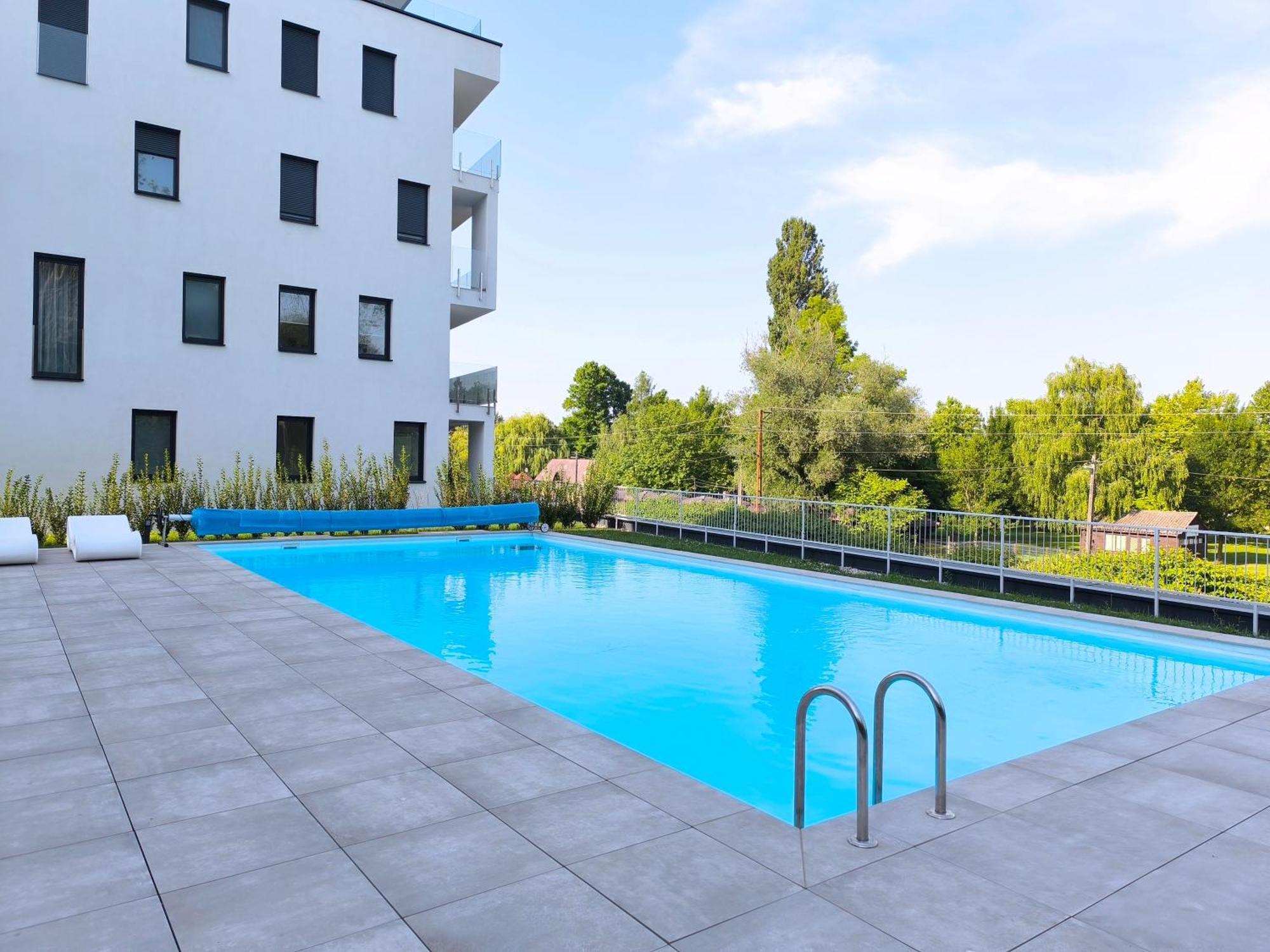 Helikon Terrace Susanne Apartment 凯斯特海伊 外观 照片